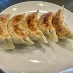 香華飯店 - 餃子　400円