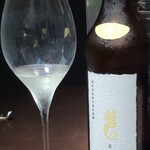 日本料理 TOBIUME - お酒①新政 プライベートラボ・エクストリーム2 亜麻猫改2023(秋田)
      米品種:秋田県産秋田酒こまち100%、精米歩合:60%