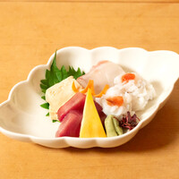 ゆばと鮮魚お造り(写真は1人前です)