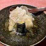 食堂 ぎんみ - 白身魚（聞くのを忘れました）になすと豆腐の揚げだし