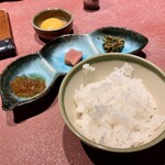 食堂 ぎんみ - 卵、ごはんのお供（めんたい、いくら、高菜）そして土鍋ご飯