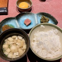 食堂 ぎんみ - ごはんのお供（めんたい、いくら、高菜）、佐賀県唐津七山卵
                    お味噌汁（しじみと揚げ）