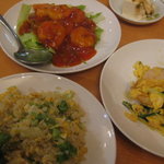 興華楼 - 海老と卵の炒め物・エビチリ・五目炒飯