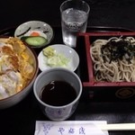 Yabu Asa - カツ丼＋ざる蕎麦950円