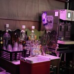 FURACHI - ドリンクはセルフサービス