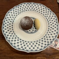 キノシタ - 温かいフォンダンショコラ ピスタチオのアイスクリーム