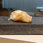 寿司赤酢・望月 - ほっき貝