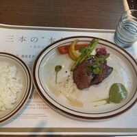Aging beef ＆ Specialty coffee THE三本 - 