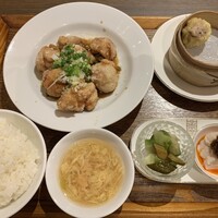 正宗広東私房菜サワダ 梅田エスト店 - 