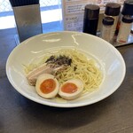 麺屋はる - 麺1玉　煮玉子•チャーシュー　トッピング