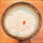 焼肉 神宮 - とろける濃厚杏仁豆腐