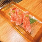 焼肉 神宮 別邸 - 名物和牛とろける握り