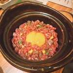 焼肉 神宮 - 特選和牛イチボ土鍋ご飯
