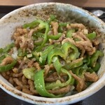 CHINESE DINING 瑞 - おかわりゴハンでの、青椒牛肉絲丼