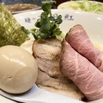 百日紅 - 特製煮干し辛つけ麺（麺半）＋キャベツ