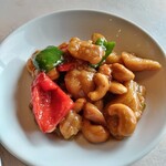 名鉄菜館 - （おすすめ）鶏肉とカシューナッツのオイスターソース炒め