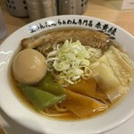 生わんたんらぁめん専門店 赤黄緑 - 