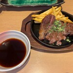 はなの舞 - 牛ロースステーキ（150g）1309円！