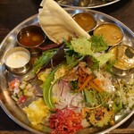 多国籍食堂 錆と煤 - 