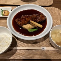 熱香森 - 葡萄と黒酢の特製酢豚ランチ
