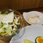 キッチン ブルー グローブ - サラダ、お新香のアップ