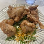 オヤサイキッチン - 唐揚げは小さめのが5、６個