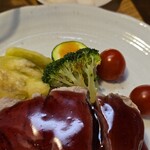 キッチン ブルー グローブ - 備え付け野菜のアップ