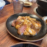 一升びん 本店 - 上ホルモン