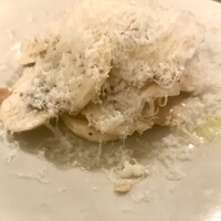 LOVAT - ペコリーノロマーノがたっぷりと