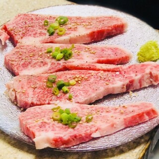 精肉の仕入にこだわり30年