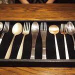 Salon de Patina - カトラリーを選んで…