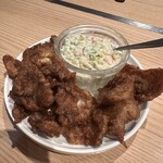 おそうざいと煎餅もんじゃ さとう - カーネルサンダース味の鶏皮