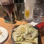 鉄板バル SOURCE - アンチョビの塩加減が最高！