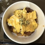ちょいのみてい - 鶏チリたまごのせ