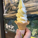 白糸の滝売店 - 神さんはさっぱりアイス　りんごandバニラ
