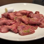 炭火焼肉 久 - 