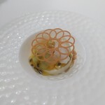 シェ ケンタロウ - デザート：ヨーグルトのムース・ライチのソルベ、トロピカルフルーツ