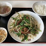 桃園 - レバニラ炒め定食