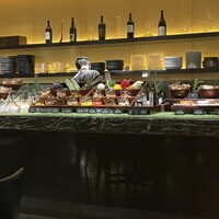  「メトロポリタングリル」 ヒルトン東京 - 素敵なサラダバーカウンター