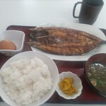 四日市ヒモノ食堂 - 鯖の干物の定食にして千円