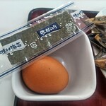 四日市ヒモノ食堂 - たまごと海苔の小鉢