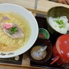 鯛塩そば 灯花 横浜ワールドポーターズ店