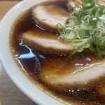 信長ラーメン - チャーシューよ、スープが染みて美味しくなーれ