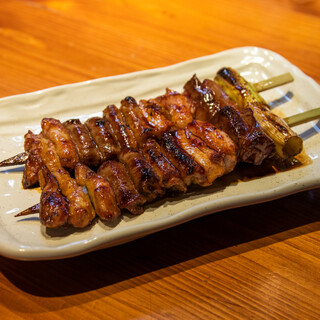 数量限定！当店オリジナル、1本で様々な部位が味わえる金剛串