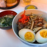 みよし屋食堂 - 焼肉丼750円