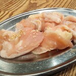 府中肉流通センター - 極上鶏カルビ「ひなトロ」439円