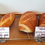 ブーランジェリー パルク - くるみパン、米粉パン