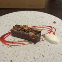 オッジ ダルマット 西麻布店 - 