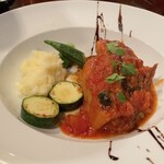 レプリゼント - 週替わりメニュー　豚バラのトマト煮込み（茶色いのはバルサミコ）