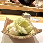 蔵六雄山 - キャベツ漬物。